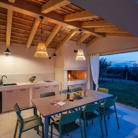 Villa Sentiero * パジン